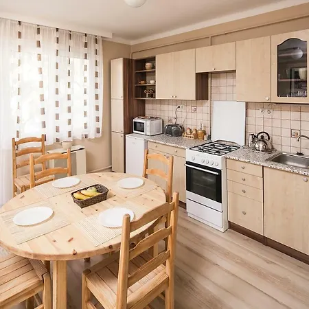 דירה Legyott Apartman אגר